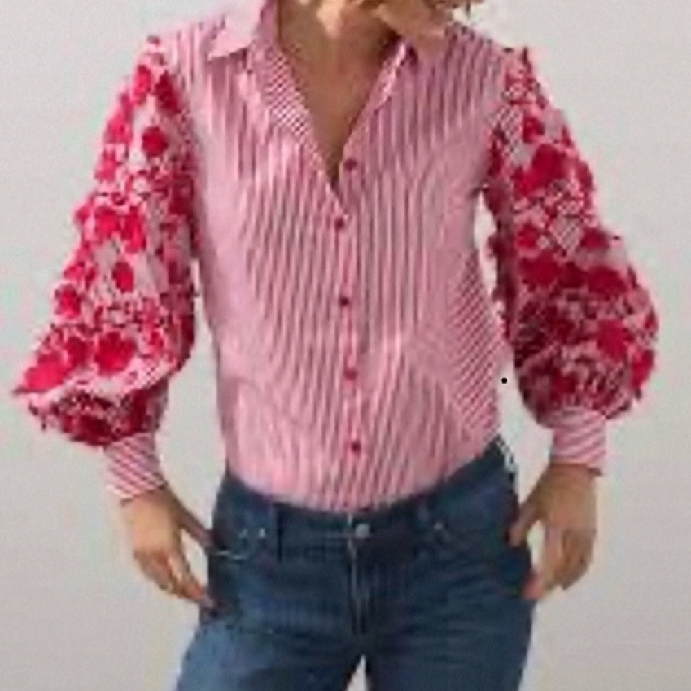 Chico’s Poplin 3D Embroidered Sleeve Shirt with Billow Sleeves - Love Letter Red - Picture 4 of 6